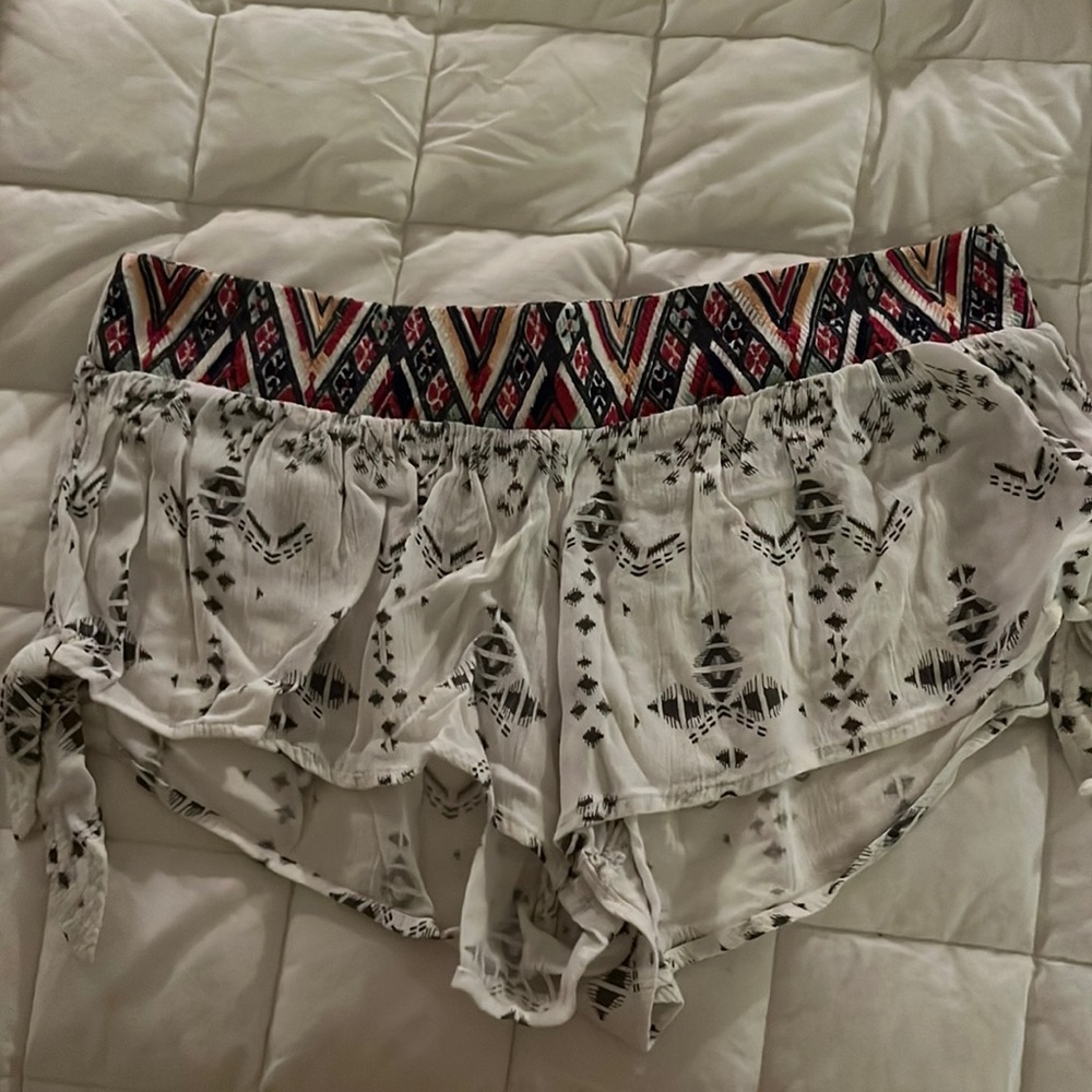 Rip Curl - High waisted flowy beach shorts.